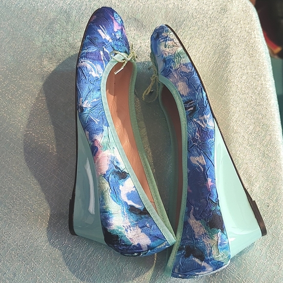 New Paul Mayer Attitudes sz 9 Tie-Dye Aqua Wedge Heels - Unique and Comfortable - Picture 5 of 5